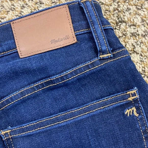MADEWELL Magic Pocket 9" Mid-Rise Skinny Jeans - Picture 3 of 7